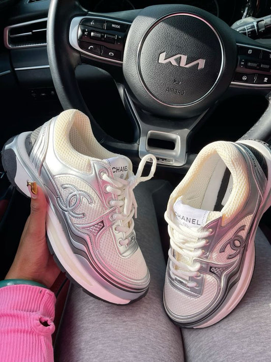 Couture Girl Sneaker